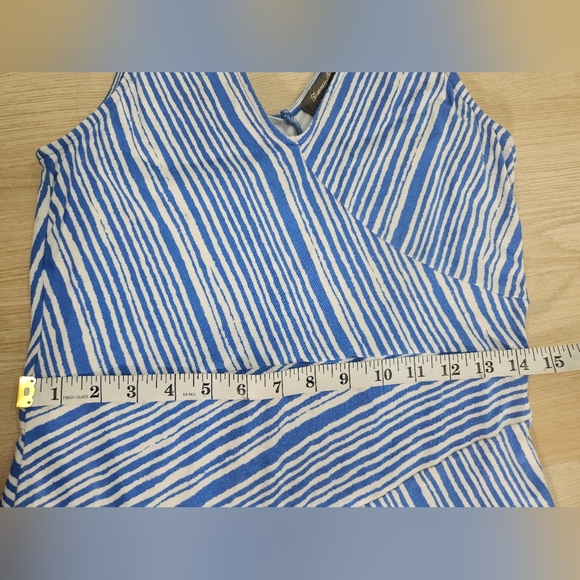 Tommy Bahama Women's Sleeveless Maxi Dress Blue And White Stripped Size Medium - Picture 4 of 6